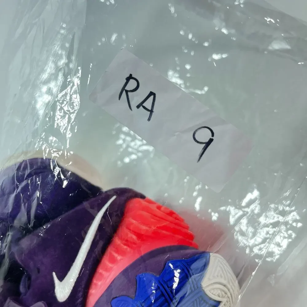 Nike kyrie purple